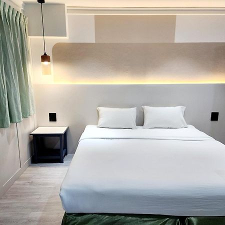 Seatel Phuket, Patong Beach Zewnętrze zdjęcie