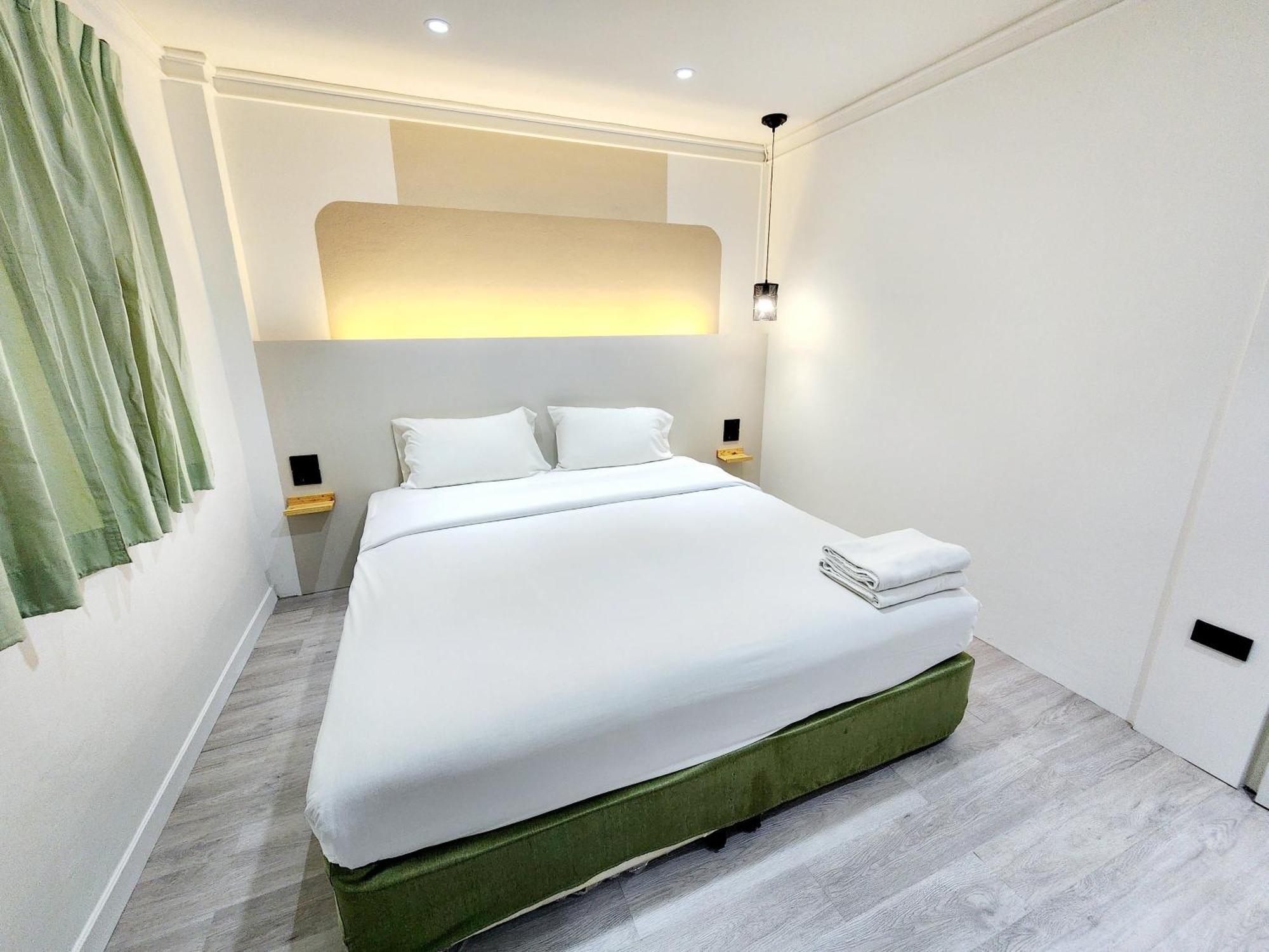 Seatel Phuket, Patong Beach Zewnętrze zdjęcie